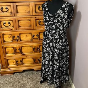 Rod & Ali Black and White Flower Dress